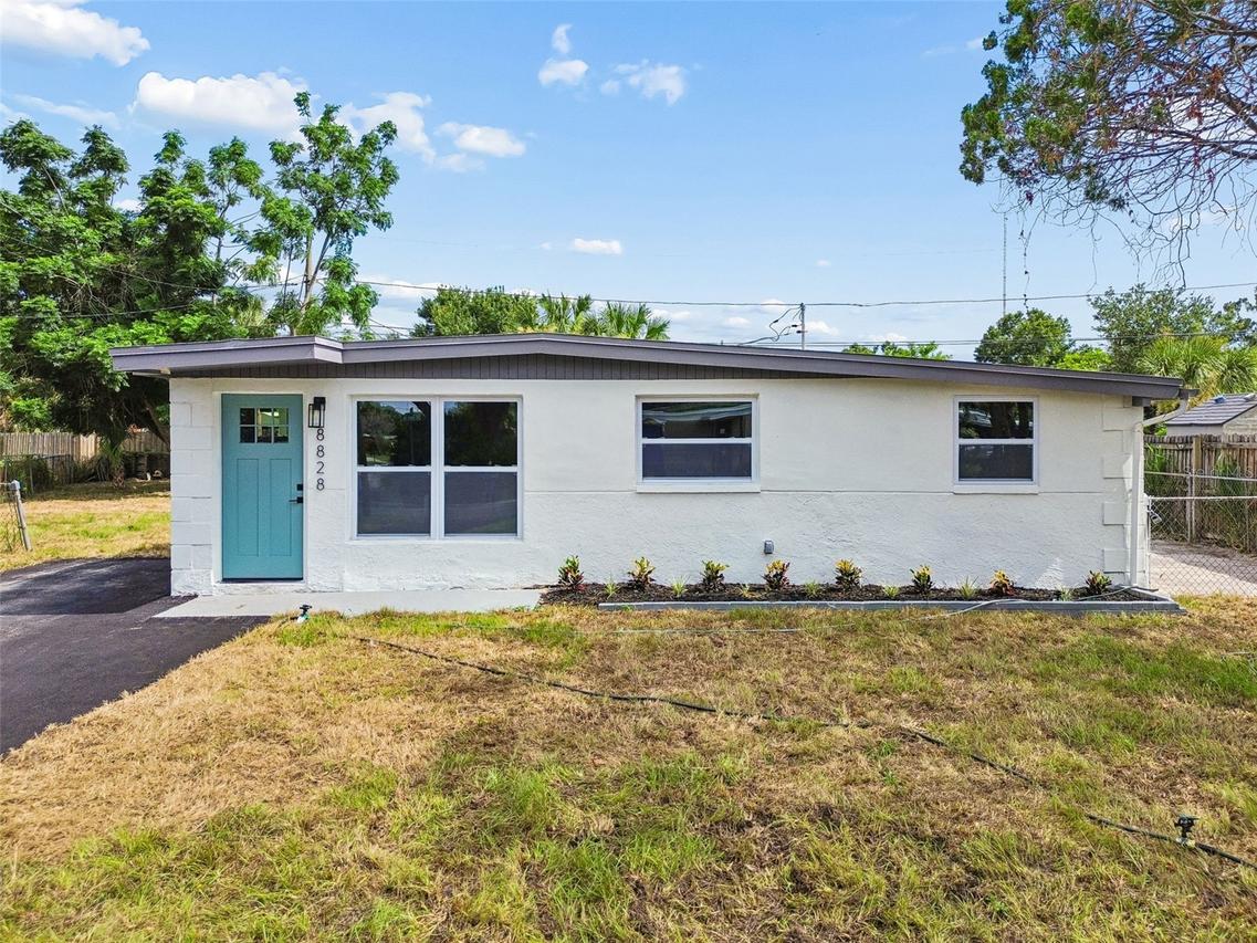 8828 91st Ter., Seminole, FL 33777