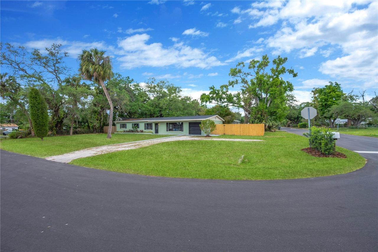 7502 Lone Star Pl., Riverview, FL 33578