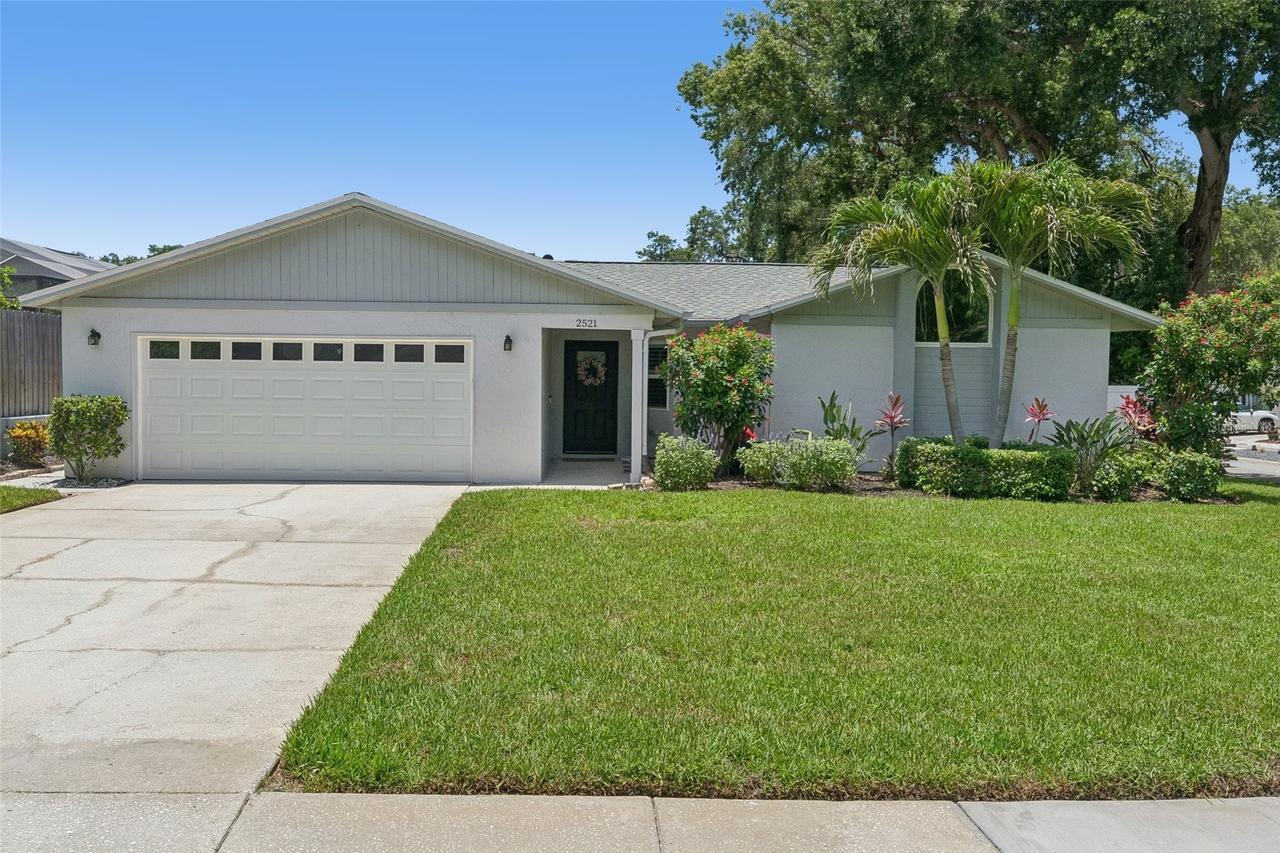 2521 Gulfbreeze Cir., Palm Harbor, FL 34683