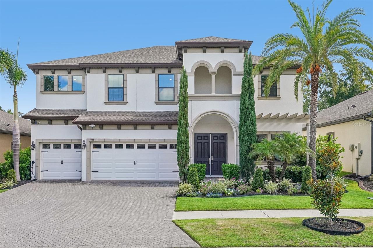 910 Grand Cresta Ave., Brandon, FL 33511