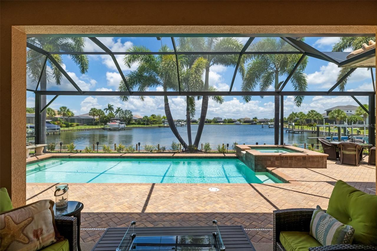 5216 Lake Overlook Ave., Bradenton, FL 34208