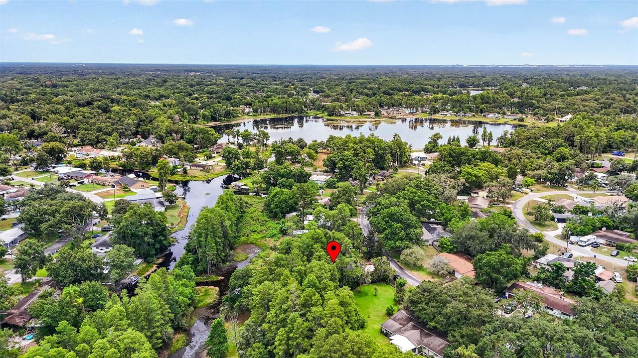910 Hillside Dr., Lutz, FL 33549