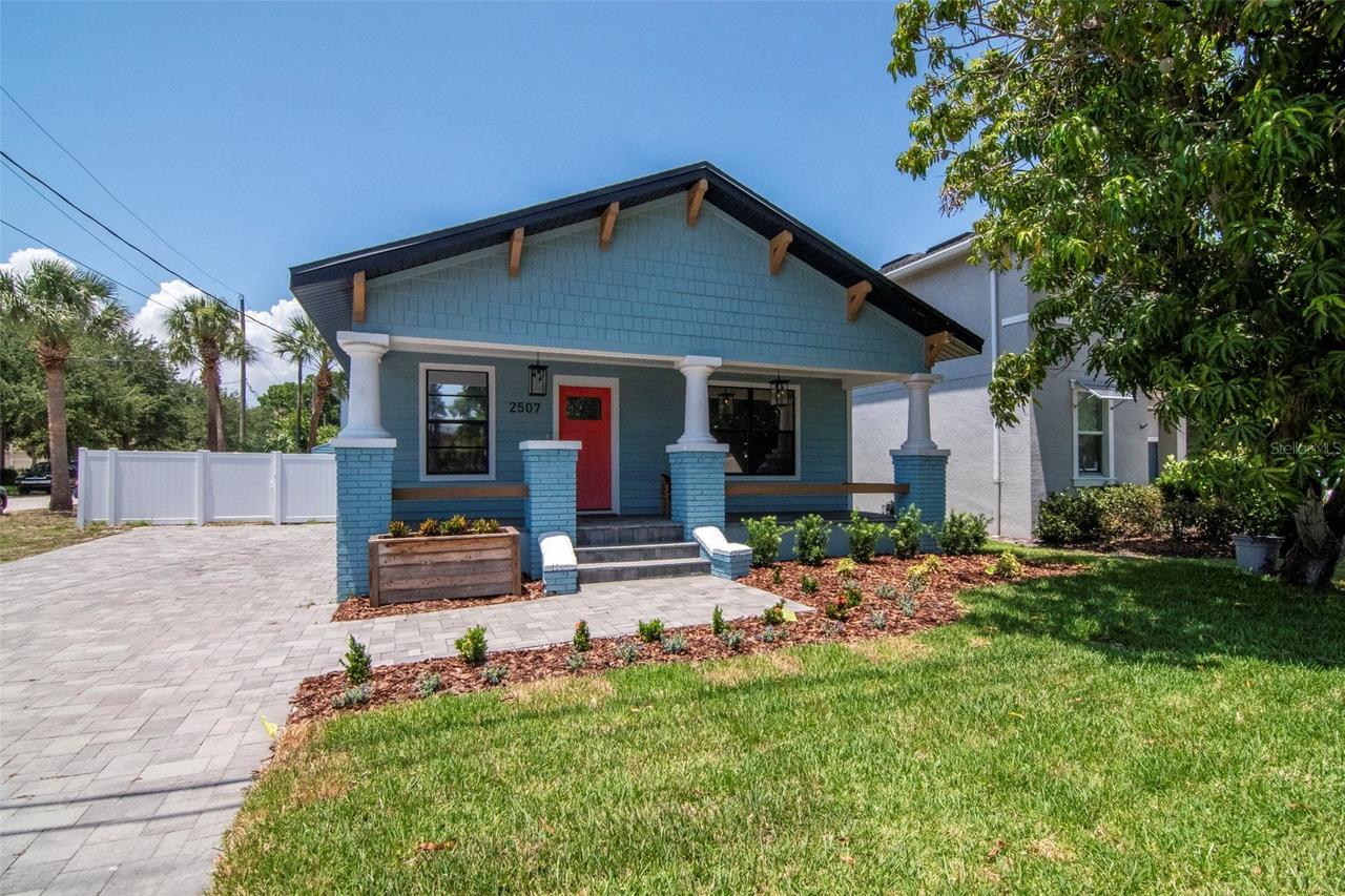 2507 W Gray St., Tampa, FL 33609