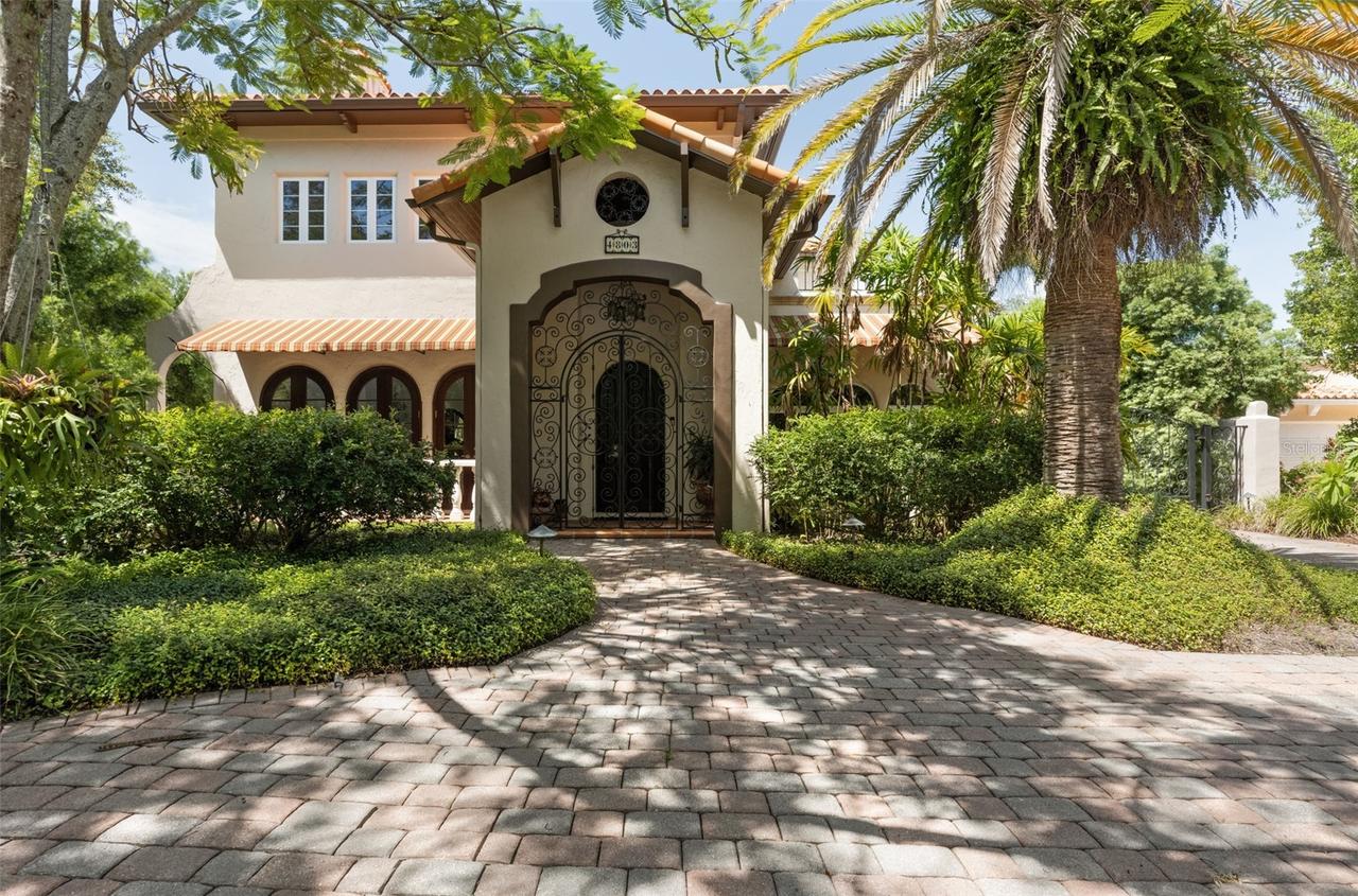 4803 W Woodmere Rd., Tampa, FL 33609
