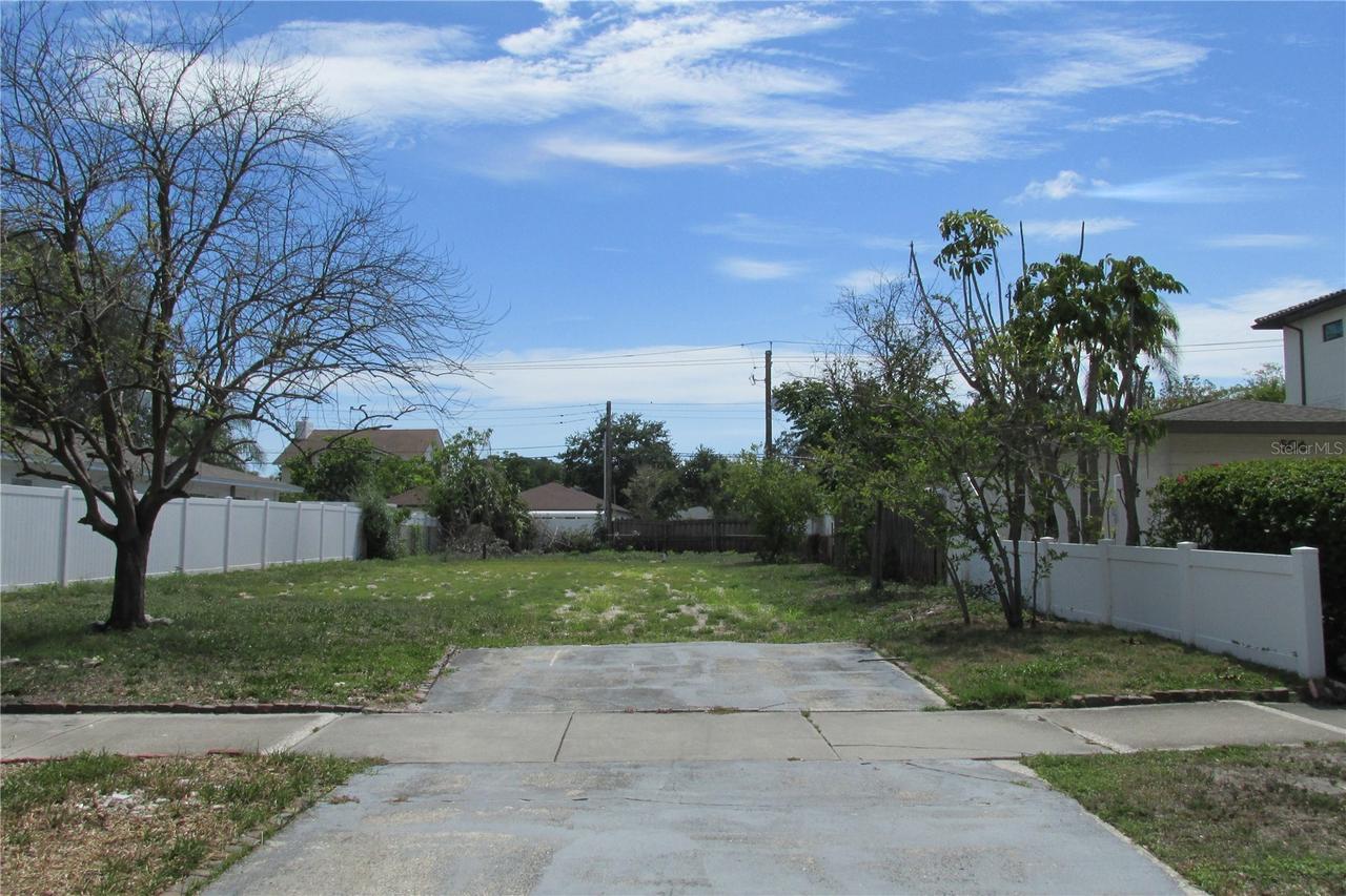 508 E Davis Blvd., Tampa, FL 33606