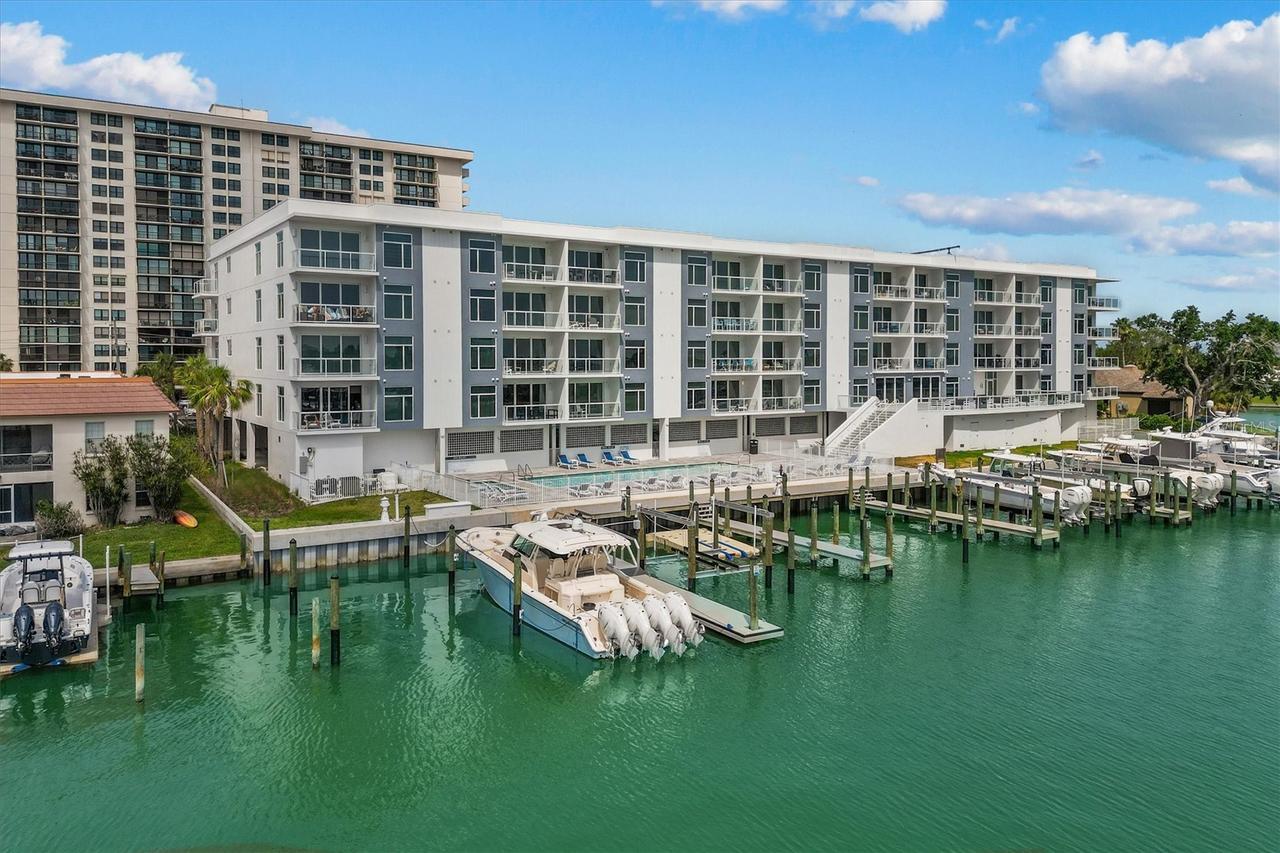 415 Island Way #311, Clearwater Beach, FL 33767