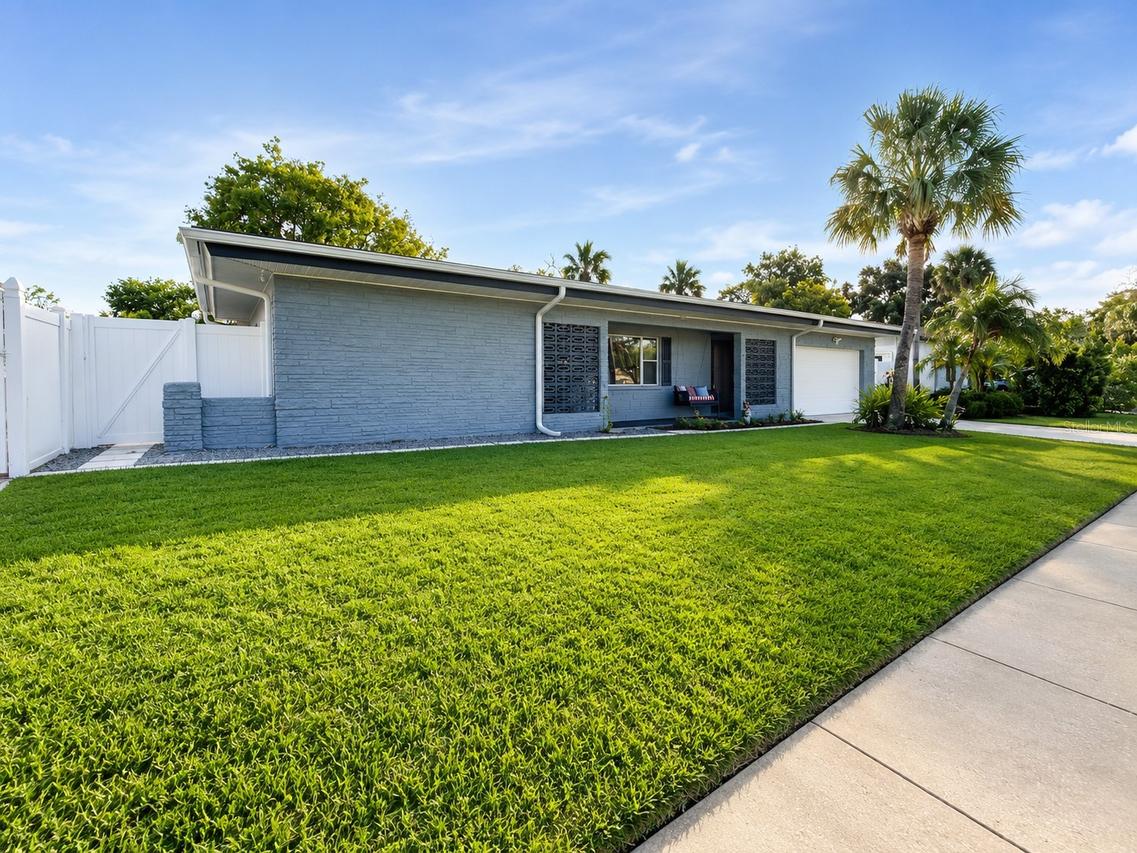 6004 Memorial Hwy., Tampa, FL 33615