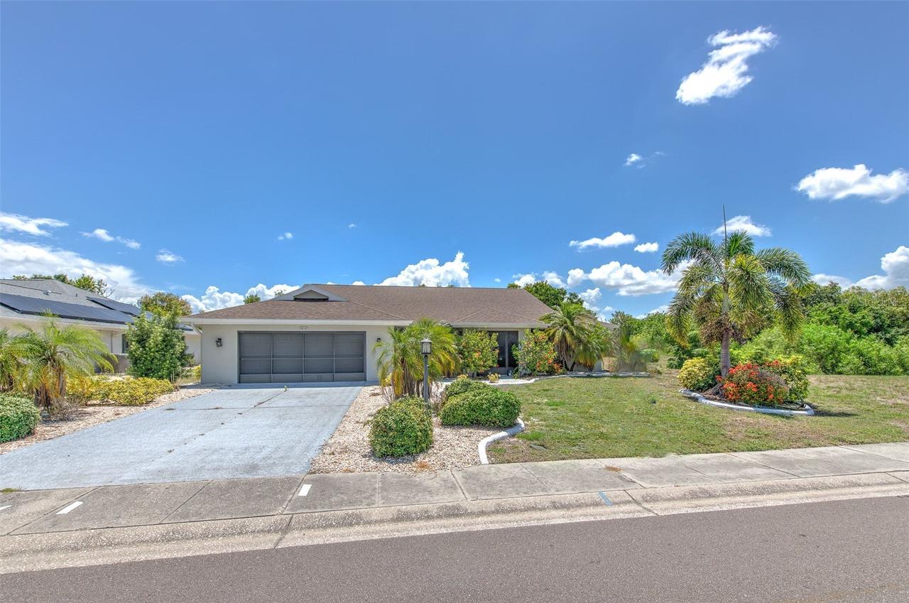 1812 New Bedford Dr., Sun City Center, FL 33573