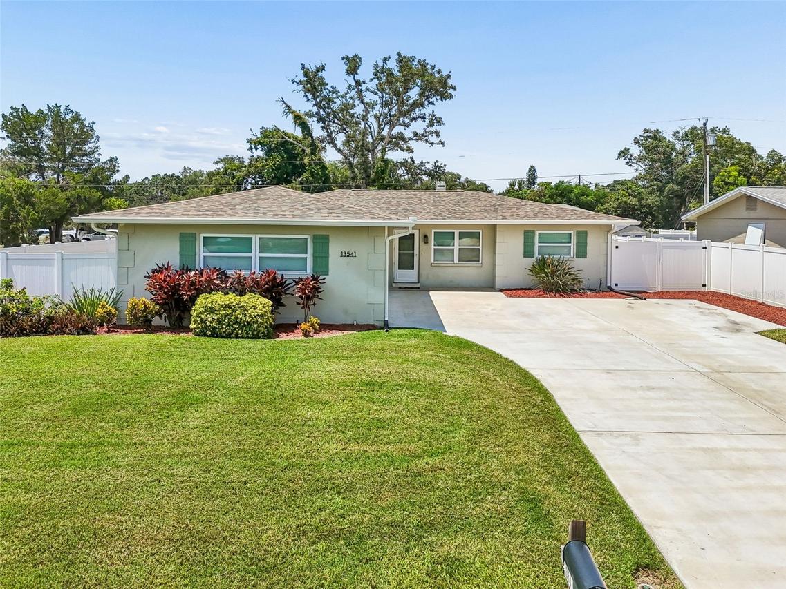 13541 87th Pl., Seminole, FL 33776