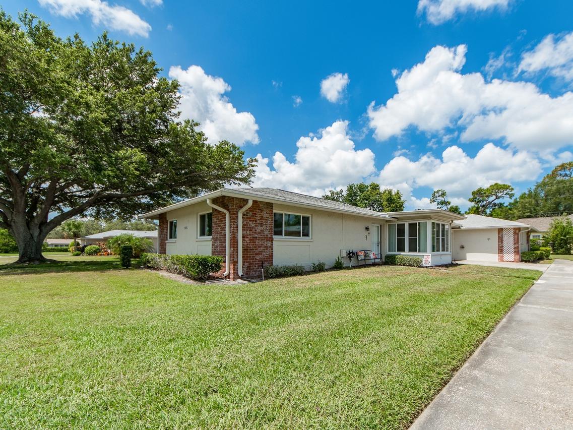1009 Queen Anne Dr. #B, Palm Harbor, FL 34684