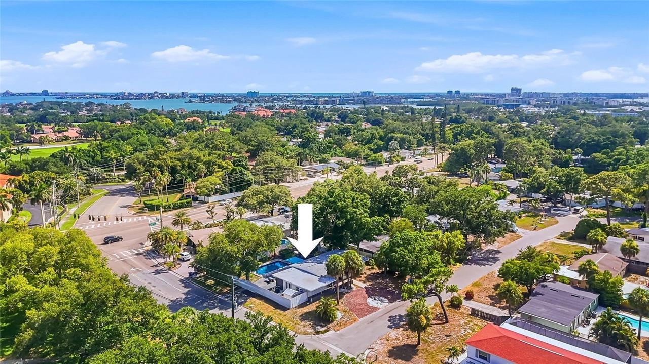 6400 Pelican Dr., St Petersburg, FL 33707