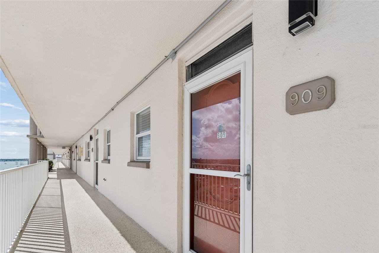 5980 Shore Blvd. #909, Gulfport, FL 33707