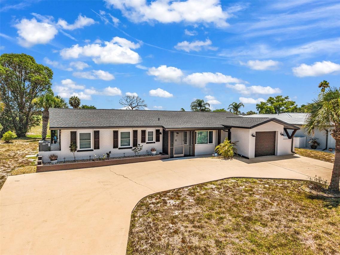 82 Rotonda Cir., Rotonda West, FL 33947