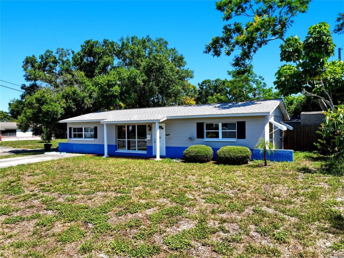 5697 33rd Ave., St Petersburg, FL 33710