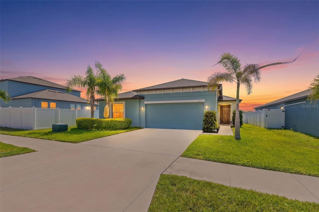 10515 Carloway Hills Dr., Wimauma, FL 33598