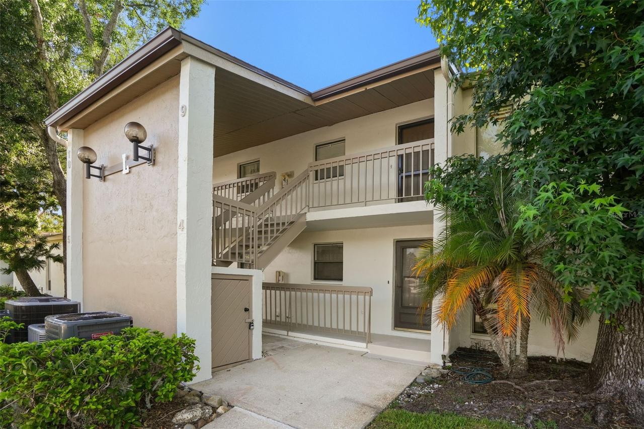 1200 Tarpon Woods Blvd. #L4, Palm Harbor, FL 34685