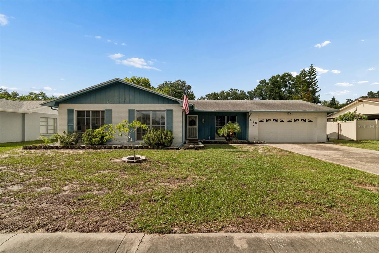 418 Dewolf Rd., Brandon, FL 33511