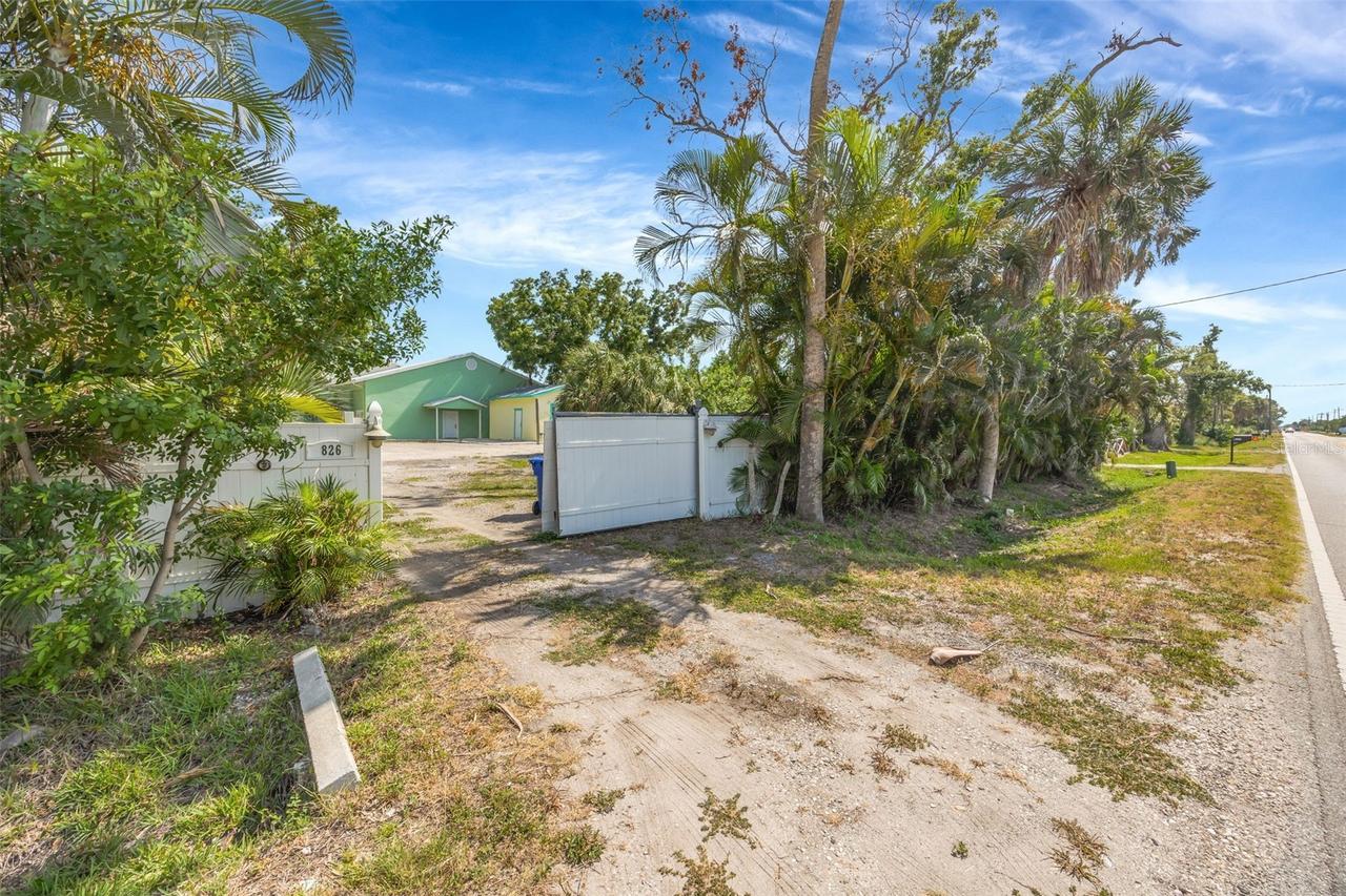 826 W Shell Point St., Ruskin, FL 33570