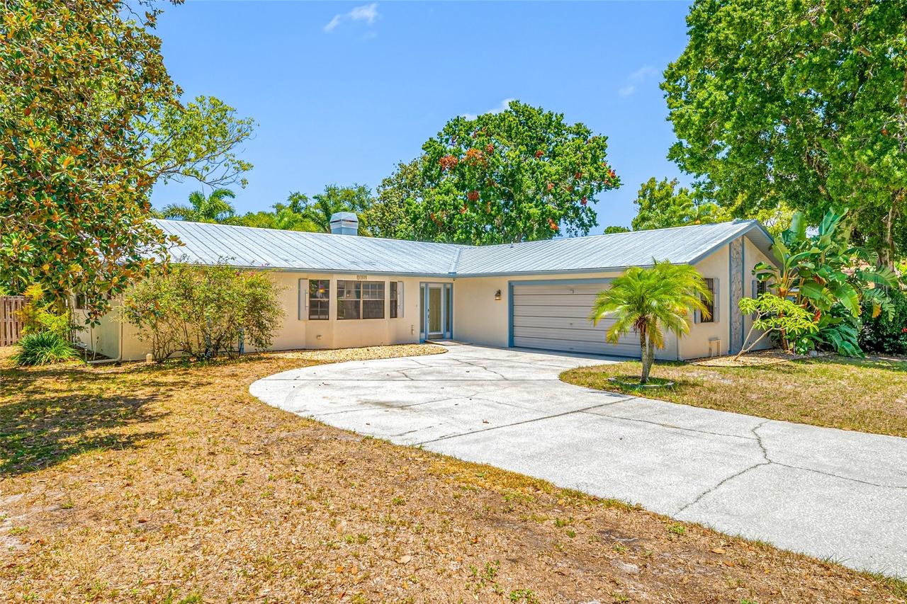2409 Osprey Ave., Palm Harbor, FL 34683