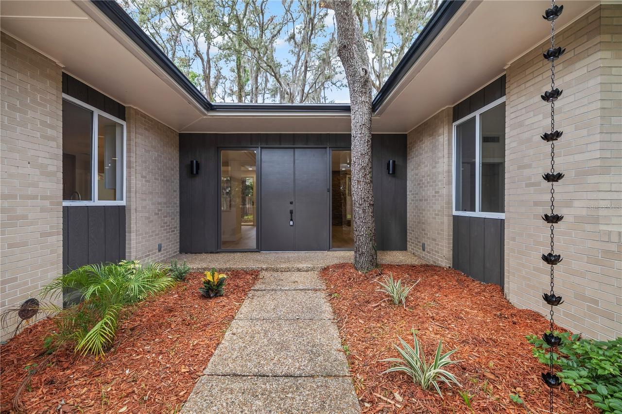 426 Fern Cliff Ave., Tampa, FL 33617