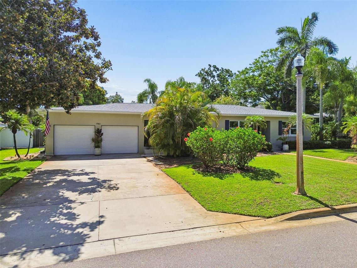 1743 Eagles Nest Dr., Belleair, FL 33756