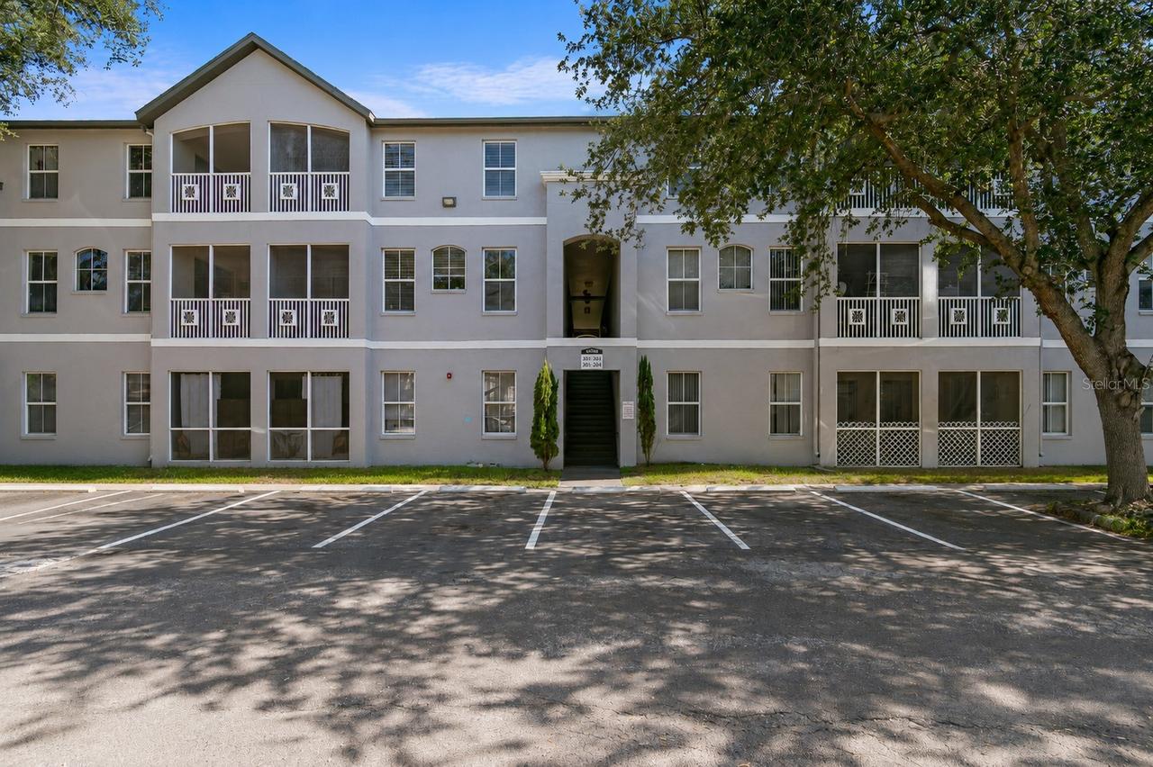 5039 Sunridge Palms Dr. #203, Tampa, FL 33617