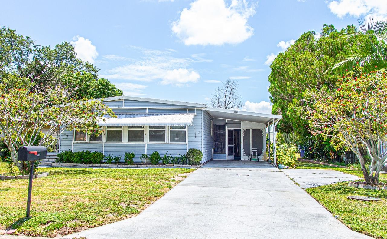 26 Hamilton Ln., Palm Harbor, FL 34684
