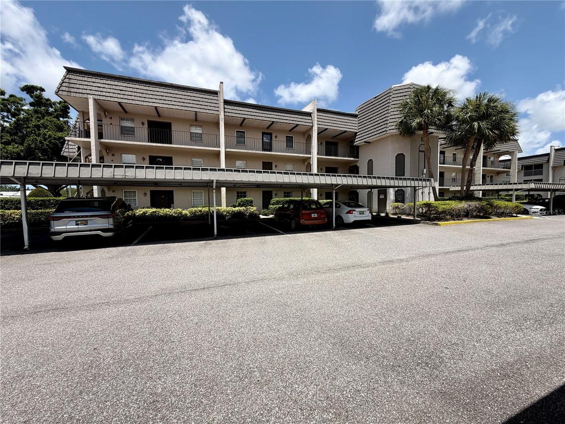 8703 Bardmoor Blvd. #102, Seminole, FL 33777