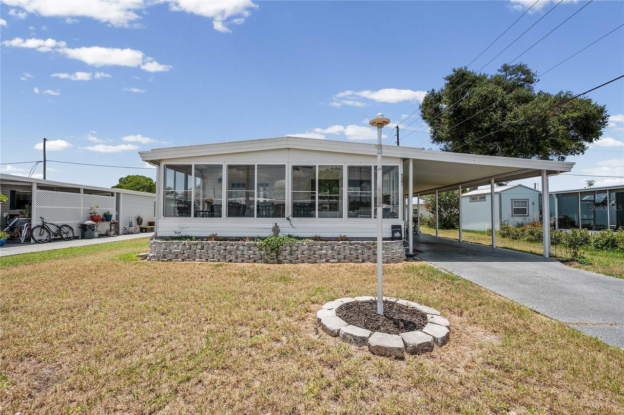 5301 Flint St., Zephyrhills, FL 33542