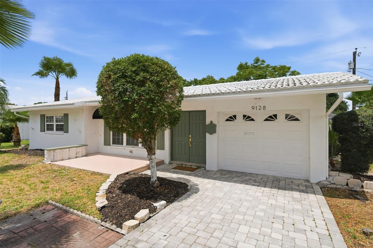 9128 142nd St., Seminole, FL 33776