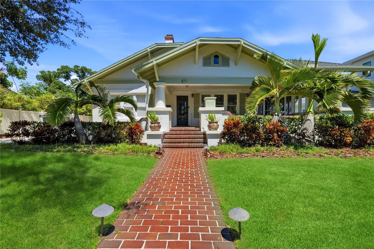 871 17th Ave., St Petersburg, FL 33704