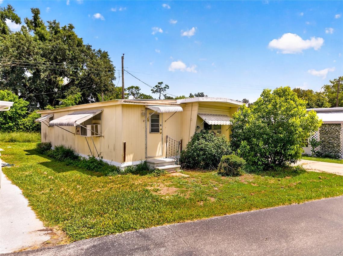 37433 Ray Dr., Zephyrhills, FL 33541