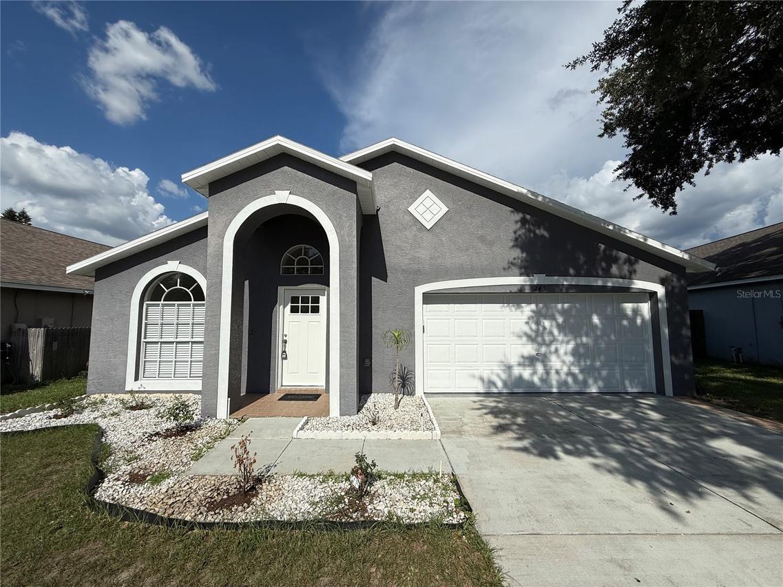 245 Chardonnay Pl., Valrico, FL 33594