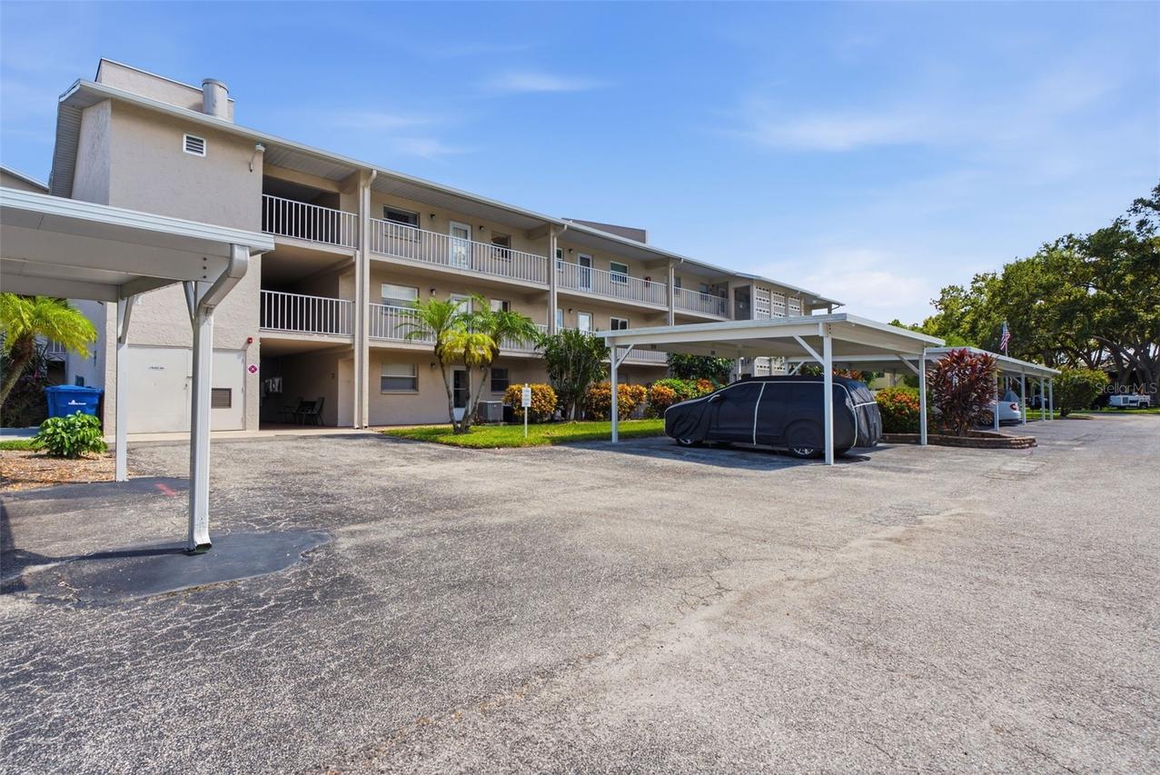 3981 Maceachen Blvd. #330, Sarasota, FL 34233