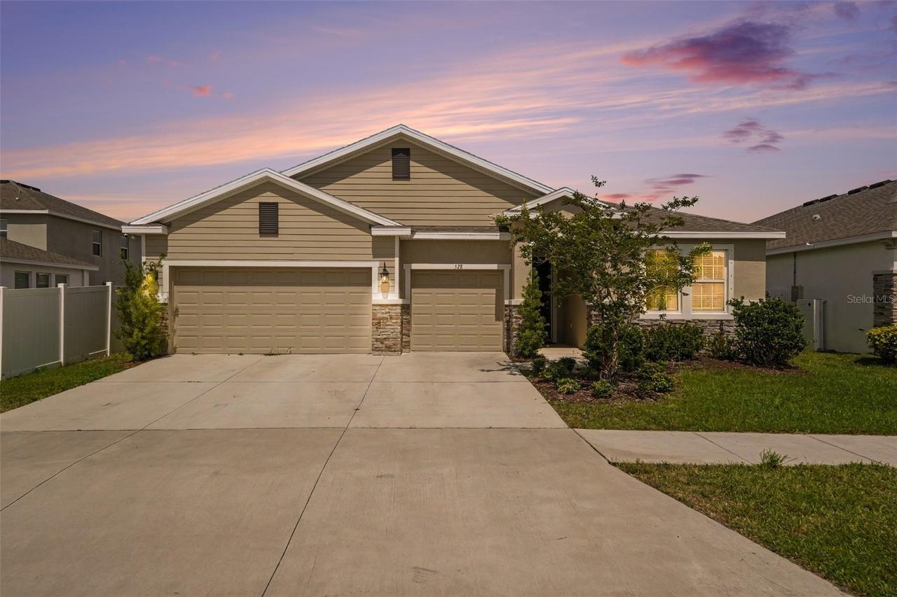 528 Ocean Spray Dr., Ruskin, FL 33570