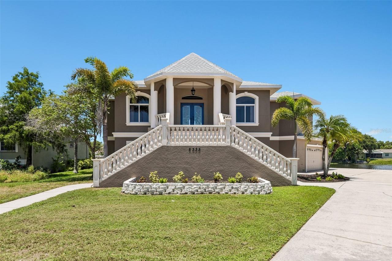 8335 Cheyenne Dr., Seminole, FL 33777
