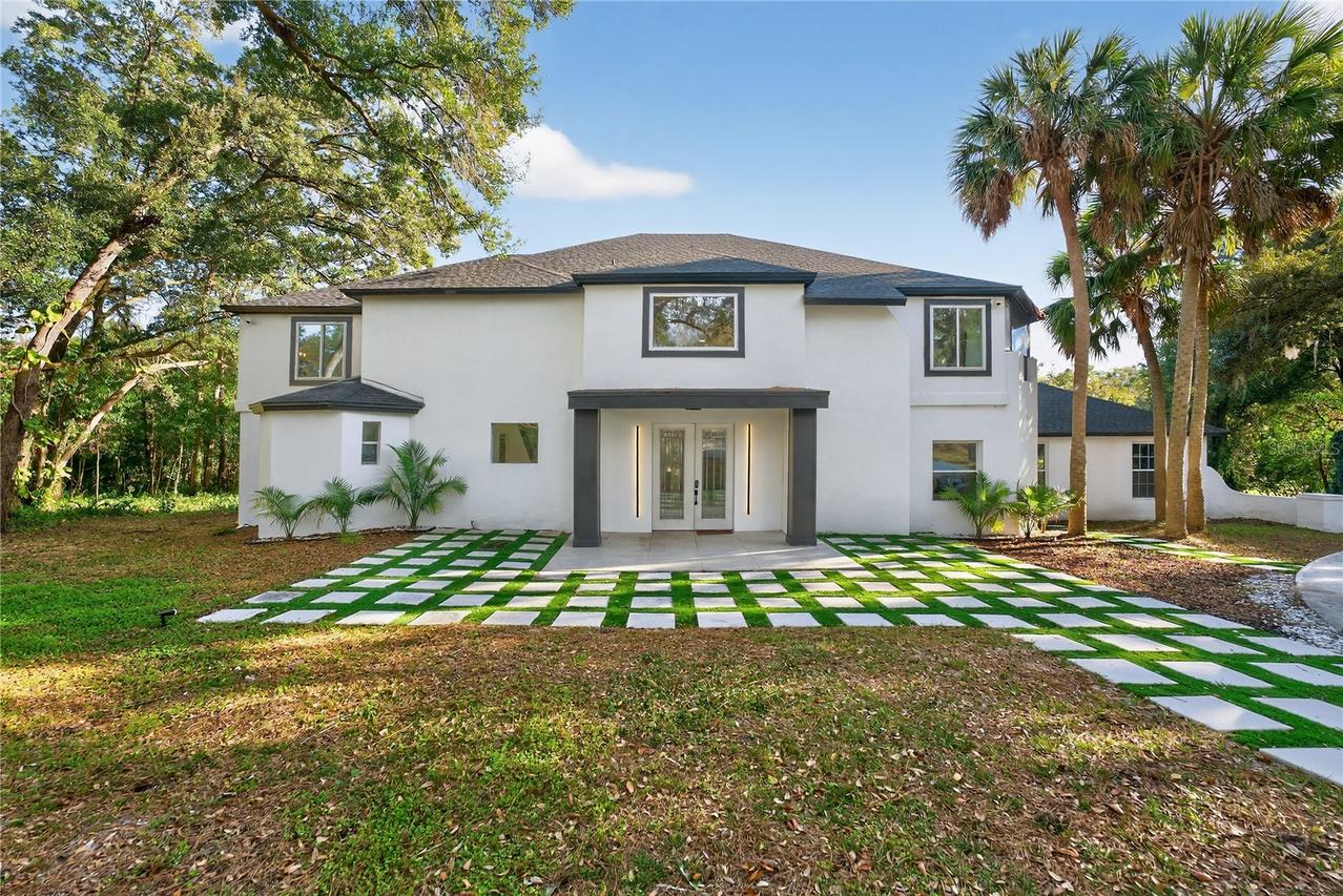 305 Sweetwater Club Cir., Longwood, FL 32779