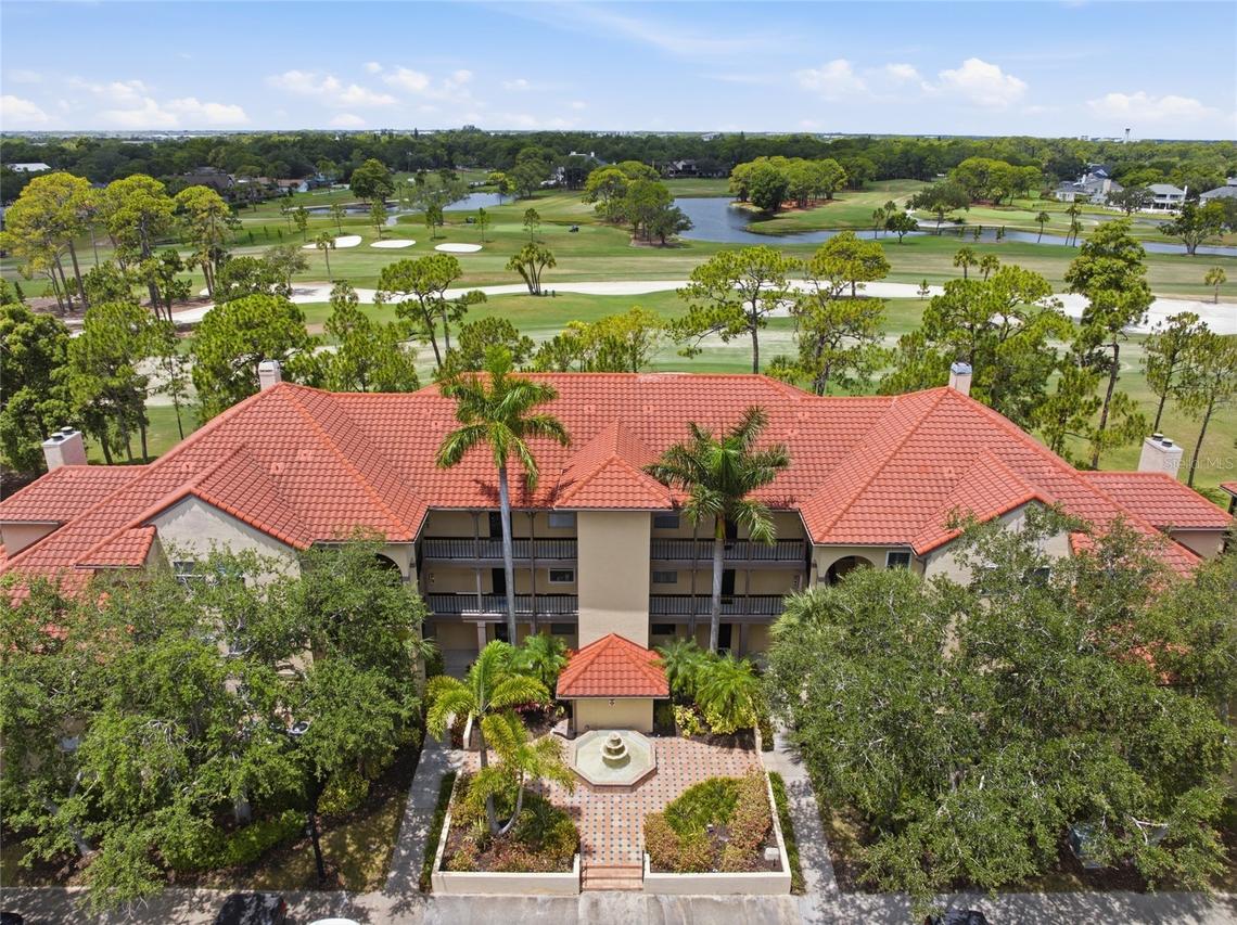 2400 Feather Sound Dr. #313, Clearwater, FL 33762
