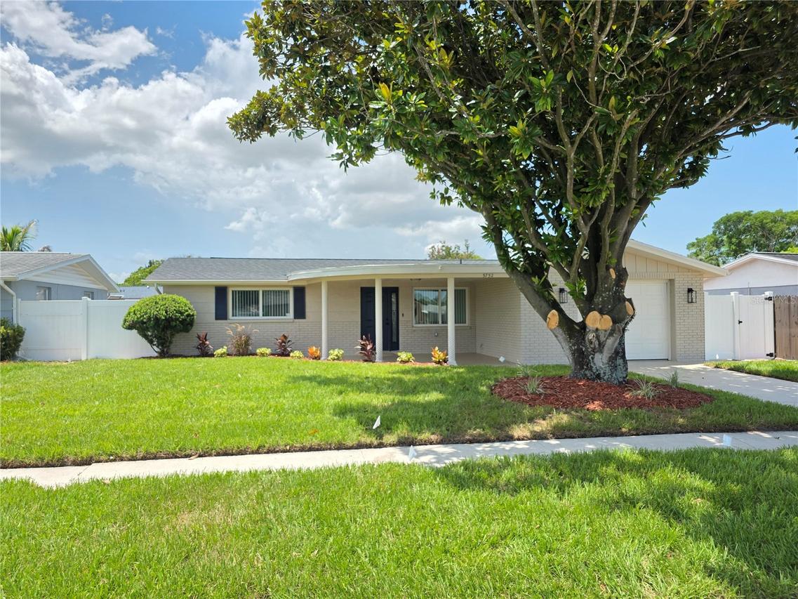 5752 Lanate Ave., New Port Richey, FL 34652
