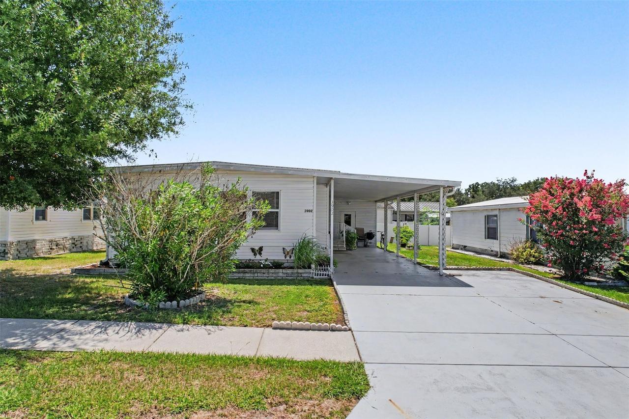 3902 Julie Dr., Wesley Chapel, FL 33543