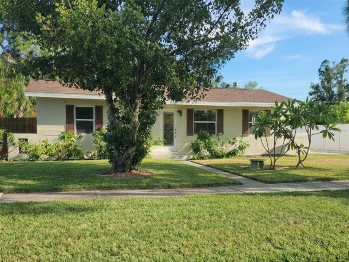 870 86th Ave., St Petersburg, FL 33702