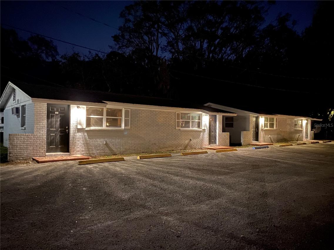 1609 E 143rd Ave. #105-108, Tampa, FL 33613