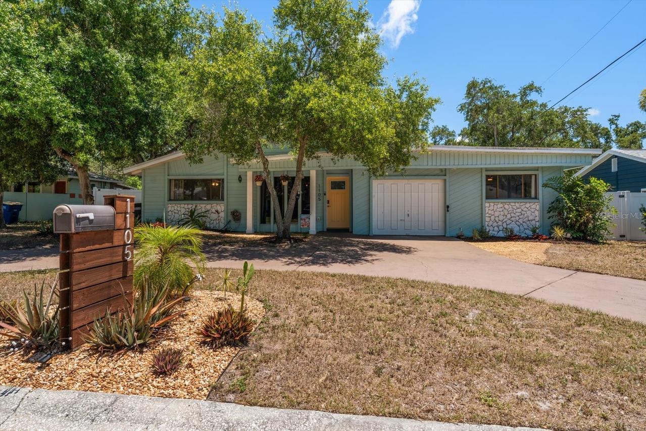 1105 Sunnydale Dr., Clearwater, FL 33755