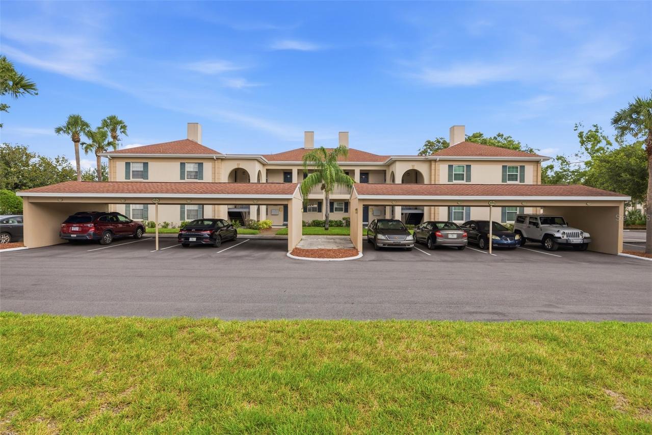 10316 Club Cir. #41, Tampa, FL 33618