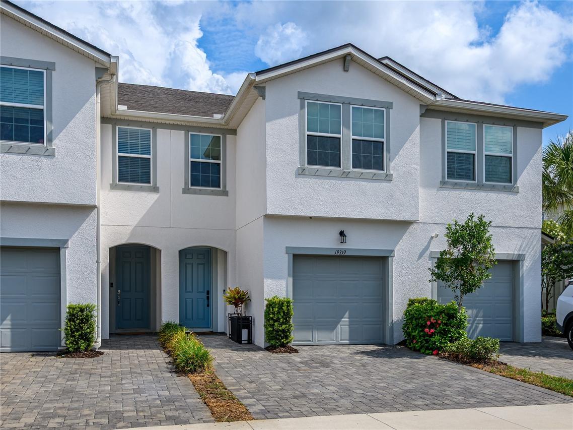 19319 Blue Pond Dr. #22, Lutz, FL 33558