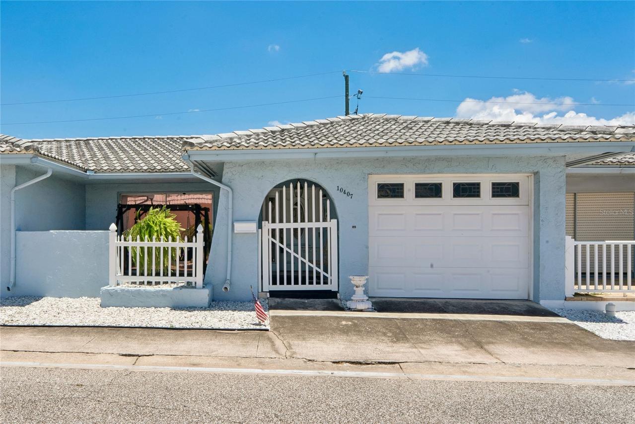 10407 Larchmont Pl. #218, Pinellas Park, FL 33782