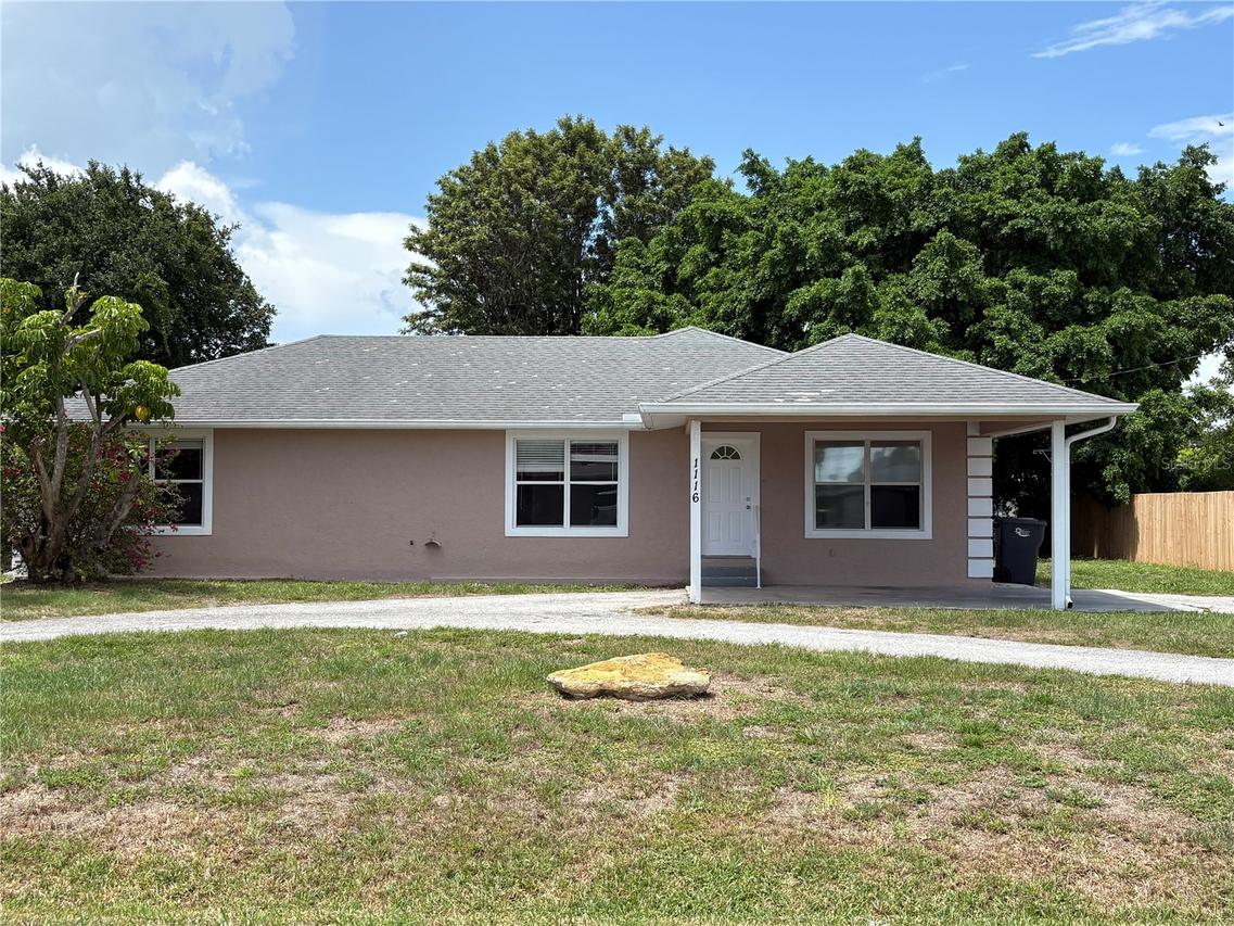 1116 W 40th Ave., Bradenton, FL 34205