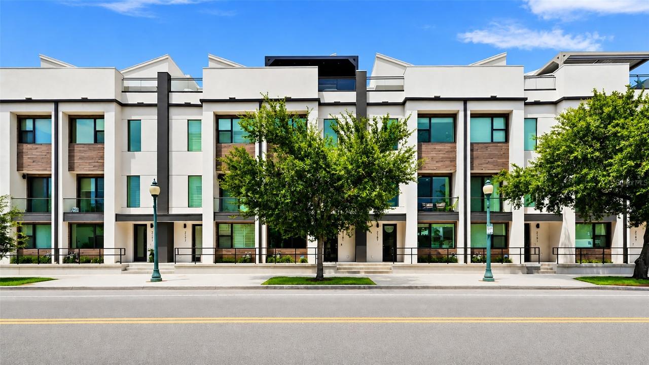 2187 Main St., Sarasota, FL 34237