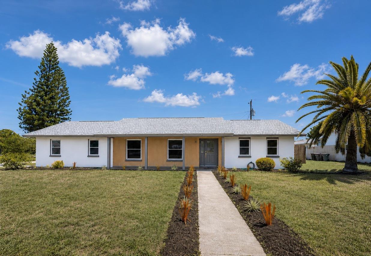 3810 18th Ave., Bradenton, FL 34205