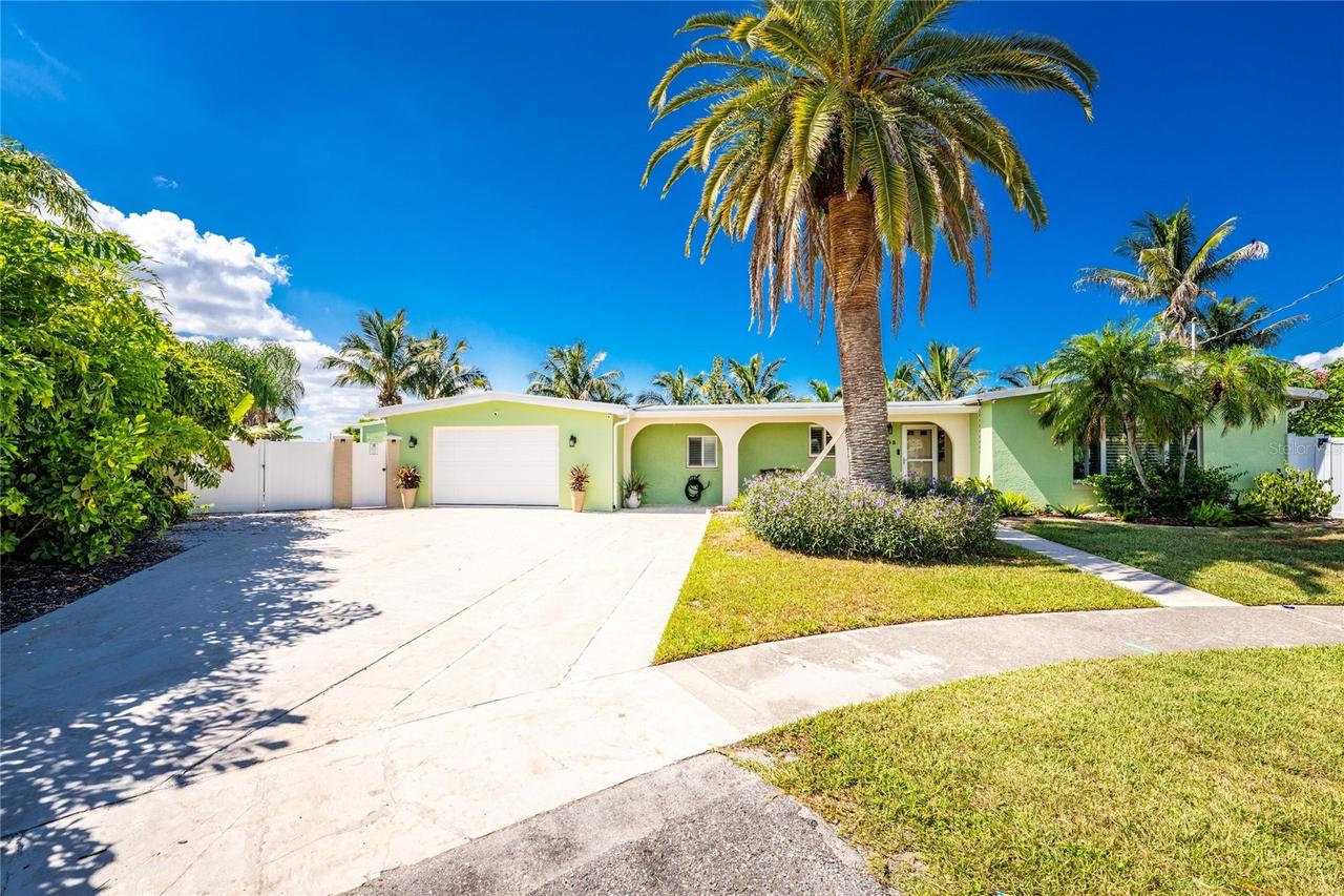103 Rodgers Ave., Port Charlotte, FL 33952